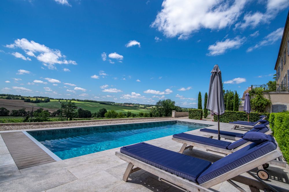 Holiday home rentals France - Châeaux, villas, cottages with private pool. south-west. Gascogne Collection