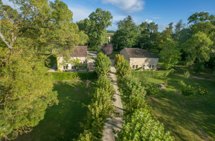 Chatezu du Hameau -Montreal du gsers - location vacances haut de gamme piscine gers - ©Gascognecollection