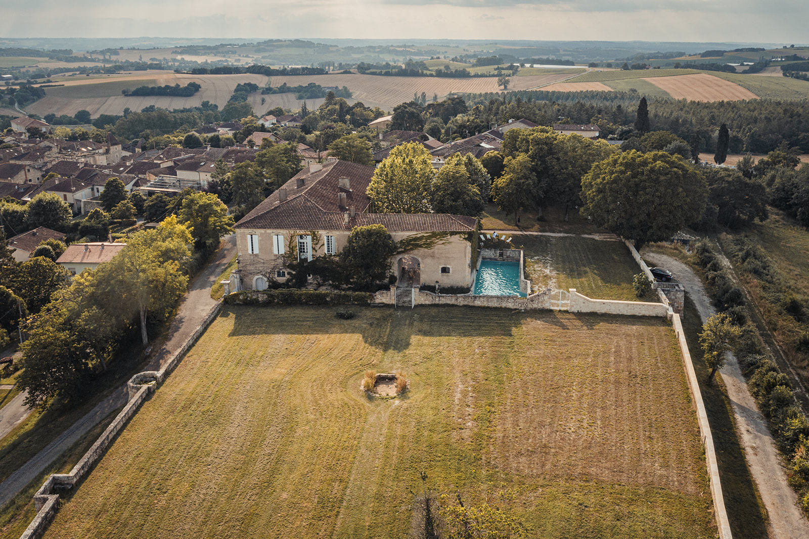 Château Gascogne - Saint Puy - 10 personnes - piscine XL et vue dominante ©Gascognecollection